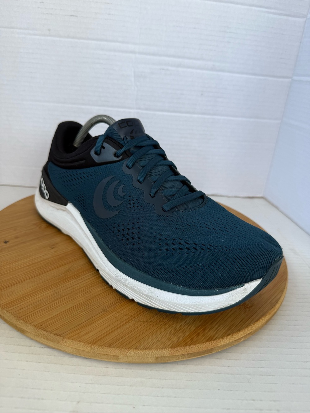 Topo Ultrafly 4 Shoes Mens Size 10 Wide Sneakers Blue Mesh Running Athletic